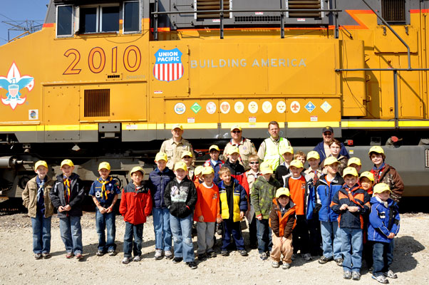 DSC_0008888-(184).jpg - Cub Scouts at West Chicago Yard.