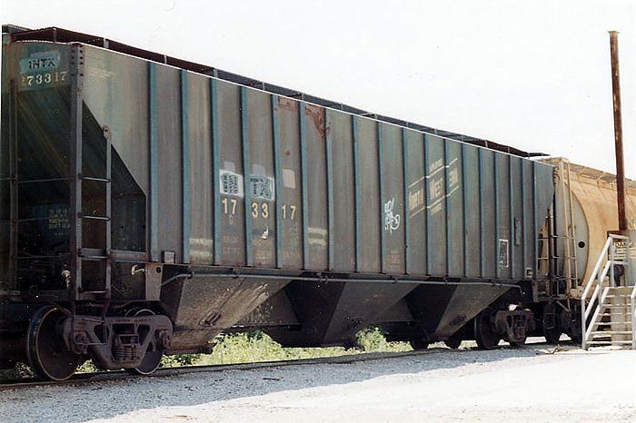 158.jpg - C&NW Hopper Car 173317 on the American Salt Co. Track, Kenosha, WI, September 2009.