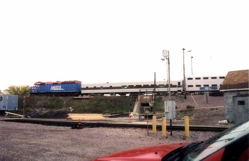 047.jpg.jpg - Back at Kenosha, sits perhaps the last private rail car in America awaiting its 7:15 am departure on Train 322, at one time known as the Kenosha Club Run.  In earlier days, this train carried 3 private cars.  Wally thinks there may be another private car operating on the Long Island, but isn’t sure.