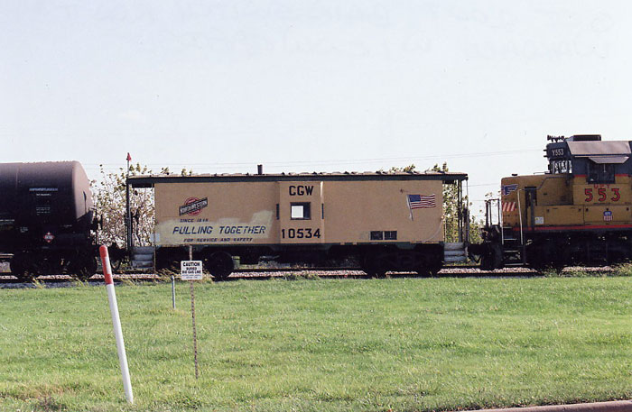082.jpg - Bain switch run to Waxdale with a former CGW/C&NW caboose.  10/2007.