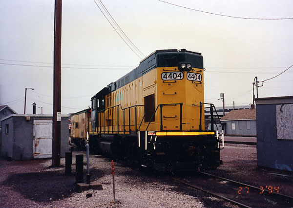 103.jpg - The 4404 at the Kenosha Diesel Ramp in March 1994.