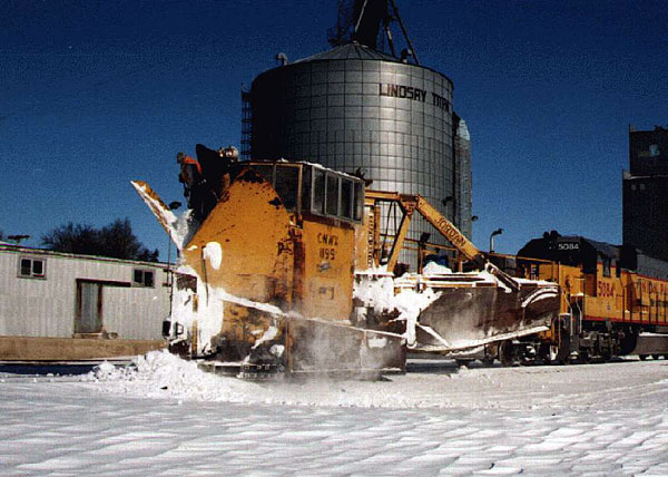 142.jpg - Next, a Jordan Spreader at Minnesota Junction in January 1997.
