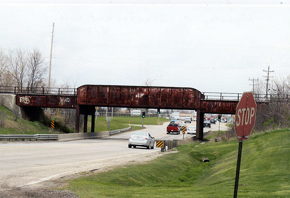 200.jpg - Highway 11, Sturtevant, WI, April 2011.  The C&NW is still there.