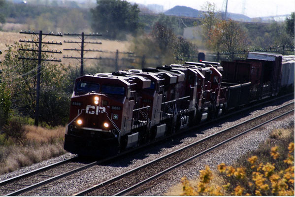 203.jpg - CP Extra with 5 units, 10/2011.