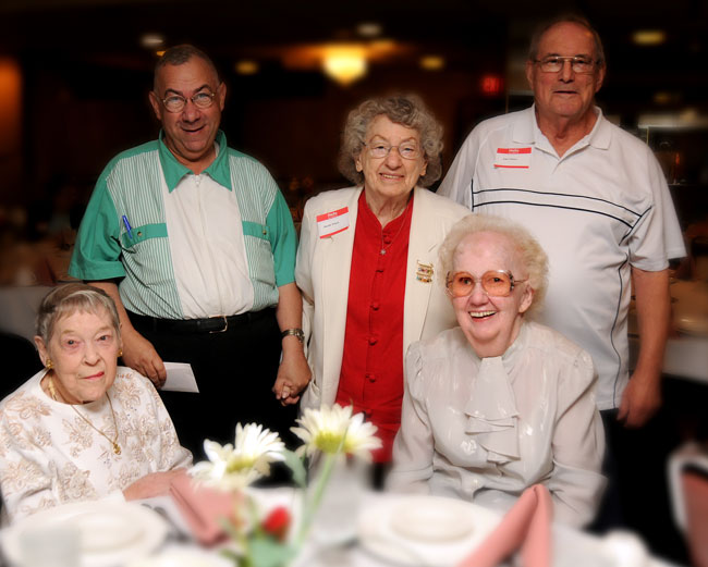Chicago,-Sept.-24,-2011-012.jpg - Standing: ?, Hazelle & John Wilson.  Seated:  Ruth Dwyer & Mildred Springer.