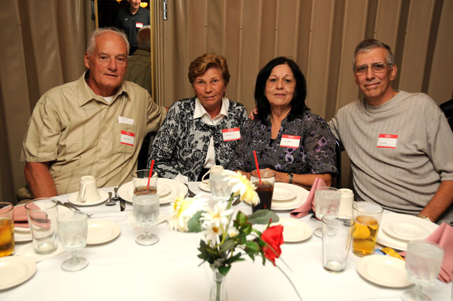 Chicago,-Sept.-24,-2011-020.jpg - Wally & Barbara Friese and Betty & Paul Blazek.