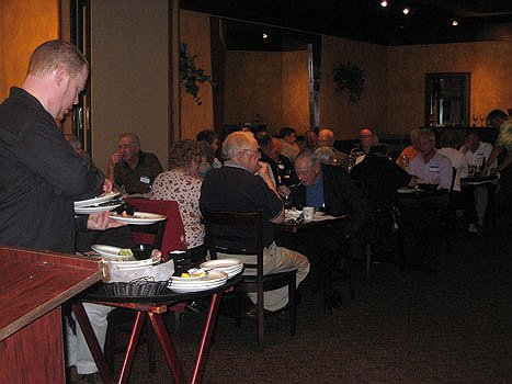 14.jpg - View of the diding room.