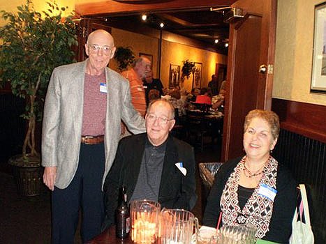 P1280544.jpg - Jim Hansen, Lyle Spratt & Vicki Barden.