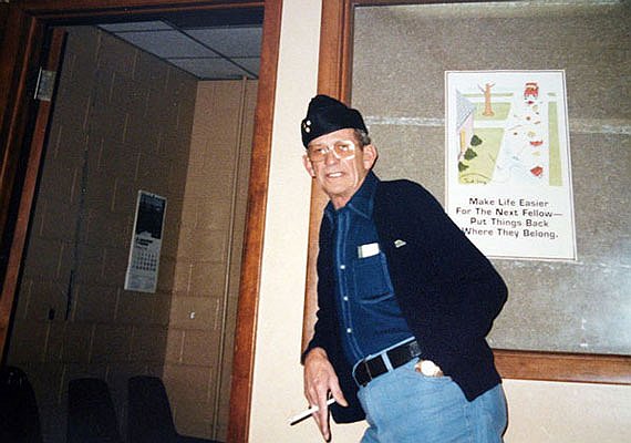 rrdays-021.jpg - Here is Gene Bauer, probably at the Elk Grove Yard Office.  Thanks to Marc Fineberg for the identifacation.  (Revised 08/12/12)