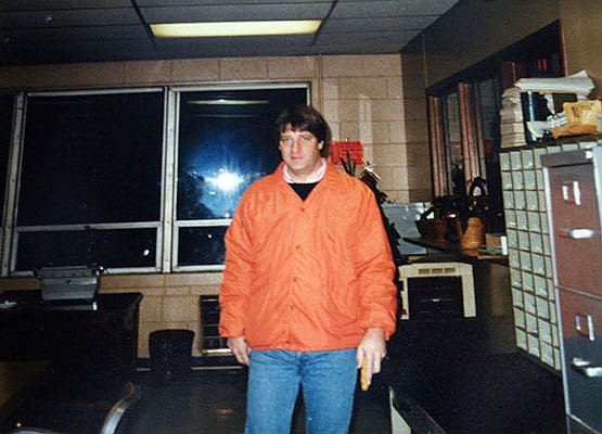 rrdays-022.jpg - Tom Young, probably at the Elk Grove Yard Office.  Thanks to Marc Fineberg for the identification.  (Revised 08/12/12)